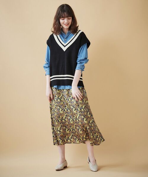 le.coeur blanc（ルクールブラン）の「チルデンアゼ編みニットベスト（ニット/セーター・レディース・ブラック/アイボリー・38）」の12枚目の写真