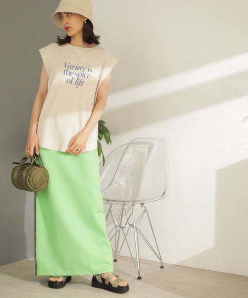 ROSE BUD（ローズバッド）の「サイドラインテープスカート（スカート・レディース・ブラック/ボルドー/グリーン・FREE）」の9枚目の写真