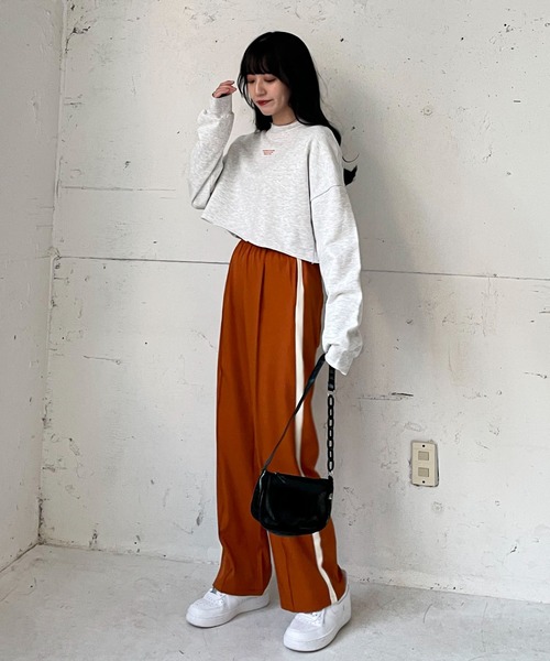 EPIMI E'PIMMY（エピミエピミー）の「チビロゴショートスウェット（スウェット・レディース・ネイビー/レッド/オフホワイト/ピンク/アイボリー/オートミール/杢グレー/ダークブルー・MEDIUM）」の15枚目の写真