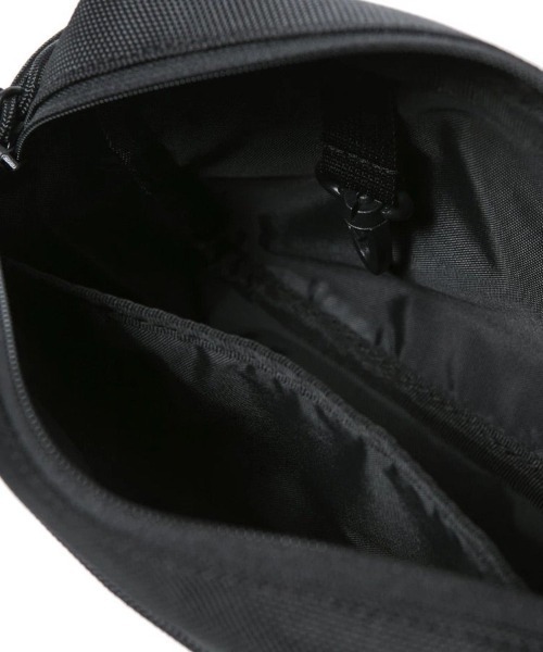 NEW ERA(ニューエラ)の「【NEW ERA】ショルダーポーチ ラージ 2L(ショルダーバッグ・メンズ・ブラック系その他/ブラック/グリーン系カモフラージュ・ONESIZE)」の14枚目の写真