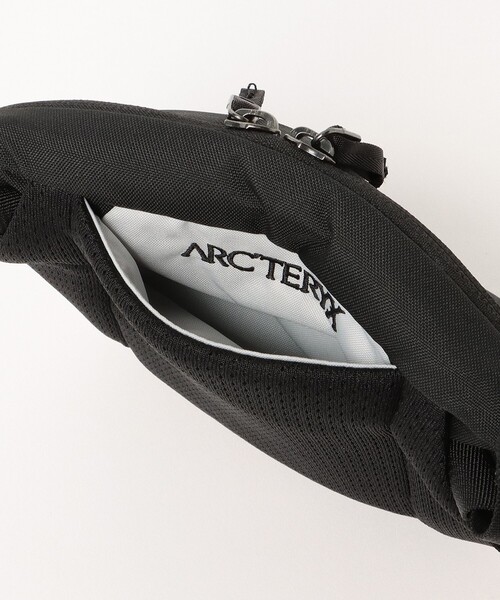 BEAMS BOY（ビームスボーイ）の「ARC’TERYX / MANTIS1 WESTPACK（ボディバッグ/ウエストポーチ・レディース・ブラック/ブラウン系その他4/ネイビー/ベージュ/ブラック系その他4/チャコールグレー・ONE SIZE）」の21枚目の写真