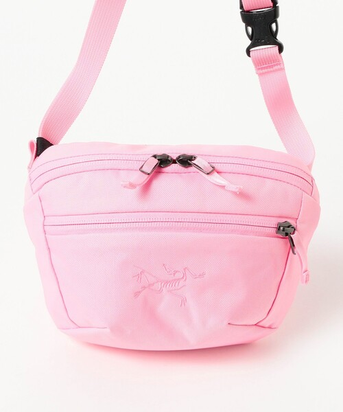 BEAMS BOY（ビームスボーイ）の「ARC’TERYX / MANTIS1 WAISTPACK（ボディバッグ/ウエストポーチ・レディース・ブラック/ブラウン系その他4/ネイビー/ベージュ/ブラック系その他4/チャコールグレー/ナチュラル/ピンク・ONE SIZE）」の13枚目の写真