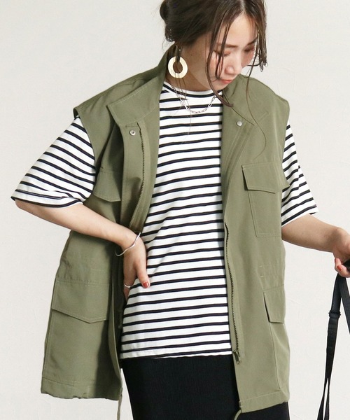 reca（レカ）の「スタンドカラーポケット付きベスト（ベスト・レディース・ブラック/カーキ・M）」の2枚目の写真