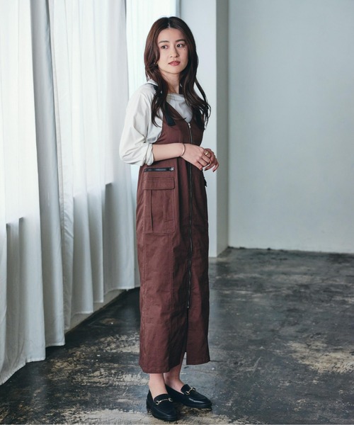 ECRIRE（エクリール）の「【creamコラボ】フロントジップジャンスカ（ジャンパースカート・レディース・ブラック/ブラウン/カーキ・M/L）」の9枚目の写真