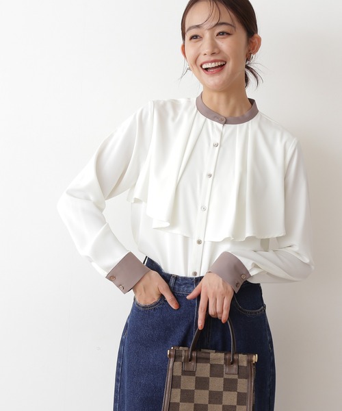 N.（N. Natural Beauty Basic）（エヌエヌナチュラルビューティーベーシック）の「◆バイカラーケープトロミブラウス（シャツ/ブラウス・レディース・オフホワイト/ライトグリーン/ナチュラル・MEDIUM）」の2枚目の写真