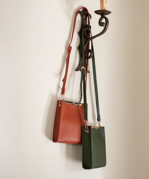 ITS'DEMO（イッツデモ）の「【メタル使いがトレンド】メタルバーミニショルダー（ショルダーバッグ・レディース・ブラック/グレー/グリーン/キャメル・00）」の12枚目の写真