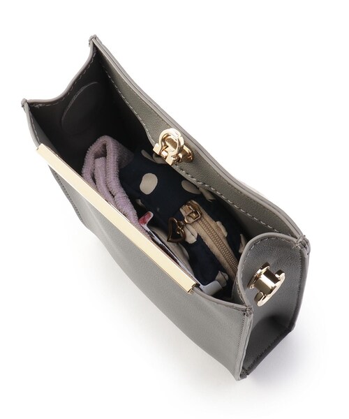 ITS'DEMO（イッツデモ）の「【メタル使いがトレンド】メタルバーミニショルダー（ショルダーバッグ・レディース・ブラック/グレー/グリーン/キャメル・00）」の16枚目の写真