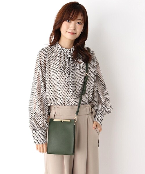 ITS'DEMO（イッツデモ）の「【メタル使いがトレンド】メタルバーミニショルダー（ショルダーバッグ・レディース・ブラック/グレー/グリーン/キャメル・00）」の21枚目の写真