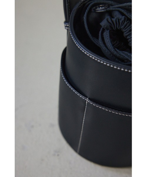 STYLEMIXER(スタイルミキサー)の「ステッチワークバケットバッグ(ハンドバッグ・レディース・マジェンタ/ブラック・FREE)」の4枚目の写真