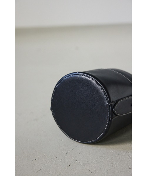 STYLEMIXER(スタイルミキサー)の「ステッチワークバケットバッグ(ハンドバッグ・レディース・マジェンタ/ブラック・FREE)」の6枚目の写真