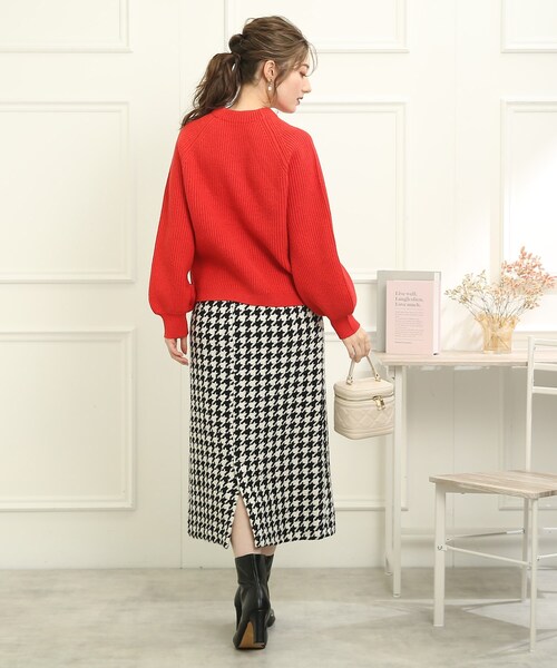 couture brooch(クチュールブローチ)の「◆【パッと目を惹く主役級アイテム】ループツイードナローロングスカート(スカート・レディース・ブラック系1/ネイビー系1・36/38/40/42)」の6枚目の写真