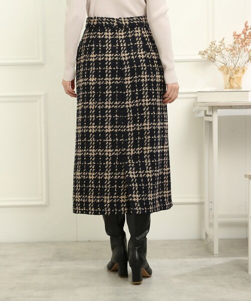 couture brooch(クチュールブローチ)の「◆【パッと目を惹く主役級アイテム】ループツイードナローロングスカート(スカート・レディース・ブラック系1/ネイビー系1・36/38/40/42)」の7枚目の写真