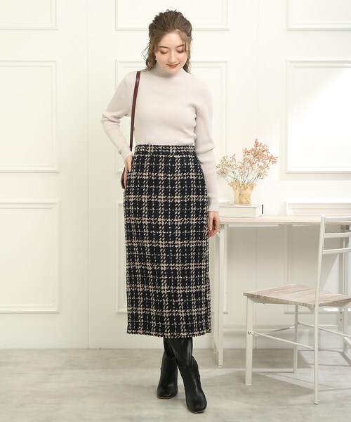 couture brooch(クチュールブローチ)の「◆【パッと目を惹く主役級アイテム】ループツイードナローロングスカート(スカート・レディース・ブラック系1/ネイビー系1・36/38/40/42)」の21枚目の写真