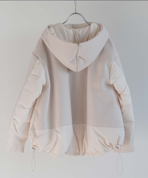 RAW FUDGE（ローファッジ）の「起毛ニット×タフタ２WAYフードダウン（ダウンジャケット/コート・レディース・ブラック/オフホワイト・M）」の9枚目の写真