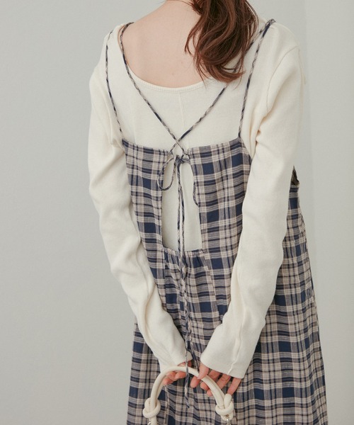 Kastane(カスタネ)の「【サイズ展開あり/WEB限定カラー】ティアードチェックキャミワンピース(ワンピース・レディース・ネイビー/オレンジ/イエロー・1/0)」の9枚目の写真