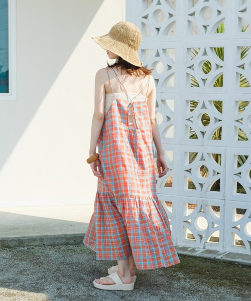 Kastane(カスタネ)の「【サイズ展開あり/WEB限定カラー】ティアードチェックキャミワンピース(ワンピース・レディース・ネイビー/オレンジ/イエロー・1/0)」の12枚目の写真