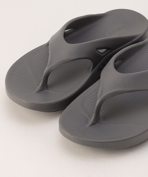 FREAK'S STORE（フリークスストア）の「OOFOS/ウーフォス OOriginal/ウーオリジナル（サンダル・レディース・ブラック/グレー/グリーン/ワインレッド/ベージュ/サックスブルー・7/6/8/5）」の20枚目の写真