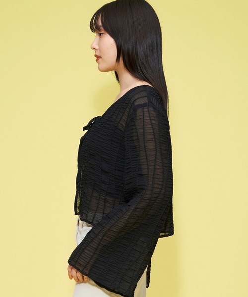 FOREVER 21(フォーエバー トゥエンティーワン)の「2WAYシアーカーディガン(カーディガン/ボレロ・レディース・オレンジ/ホワイト/ブラック・MEDIUM/SMALL)」の9枚目の写真