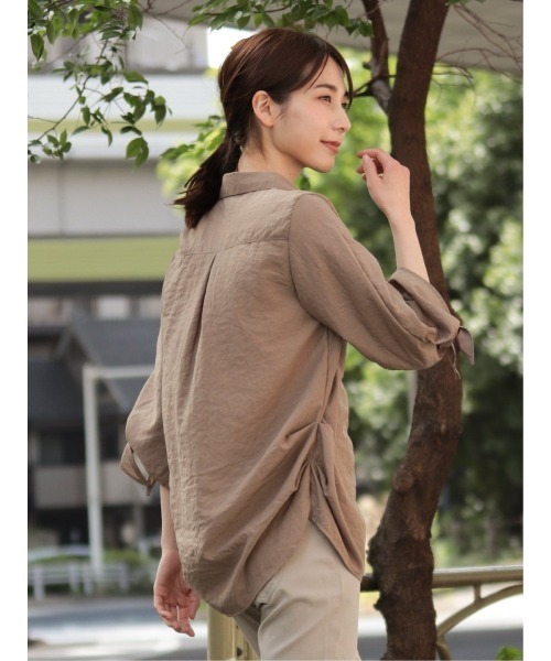 m.f.editorial（エムエフエディトリアル）の「m.f.エディトリアル レディース 袖リボン脇タック スキッパー シャツチュニック（シャツ/ブラウス・レディース・ブラウン/オレンジ・LARGE/MEDIUM）」の19枚目の写真