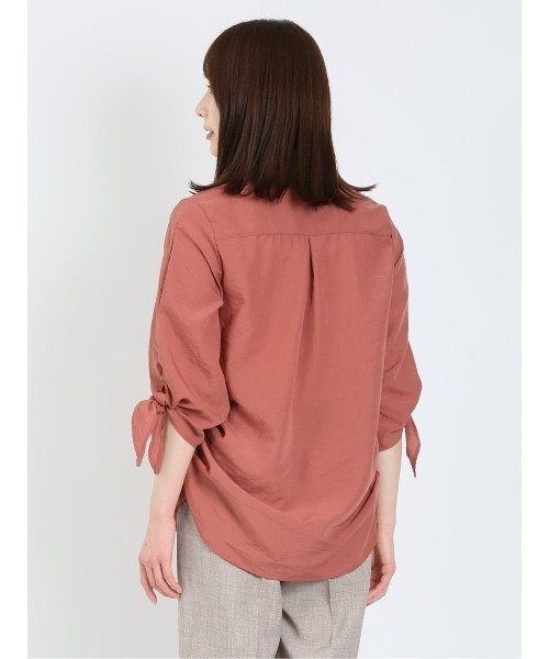 m.f.editorial（エムエフエディトリアル）の「m.f.エディトリアル レディース 袖リボン脇タック スキッパー シャツチュニック（シャツ/ブラウス・レディース・ブラウン/オレンジ・LARGE/MEDIUM）」の9枚目の写真