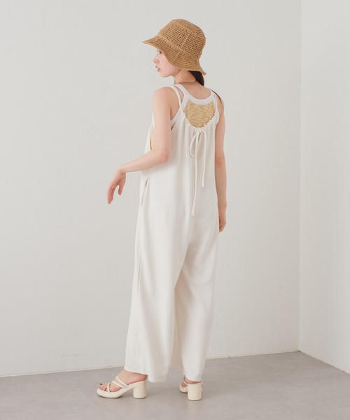 Kastane（カスタネ）の「【サイズ展開あり/WEB限定】ランダムプリーツアメスリサロペット（サロペット/オーバーオール・レディース・ブラック/アイボリー・0/1）」の19枚目の写真