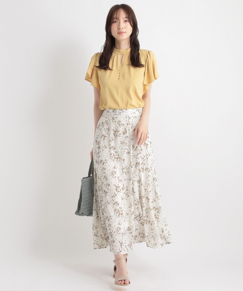 Andemiu(アンデミュウ)の「スタンドラッフルブラウス197857(シャツ/ブラウス・レディース・ネイビー/ホワイト/ライトグリーン/ライトイエロー・FREE)」の7枚目の写真