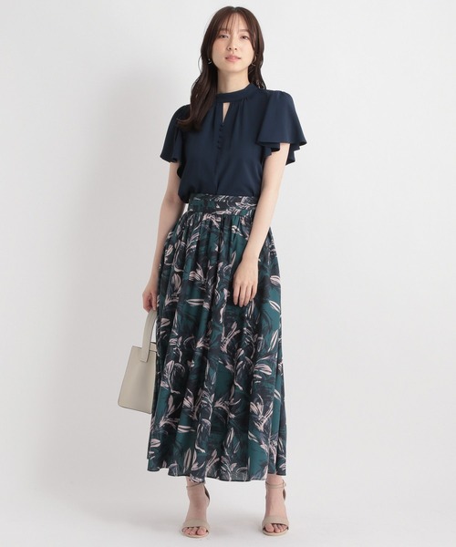 Andemiu(アンデミュウ)の「スタンドラッフルブラウス197857(シャツ/ブラウス・レディース・ネイビー/ホワイト/ライトグリーン/ライトイエロー・FREE)」の9枚目の写真