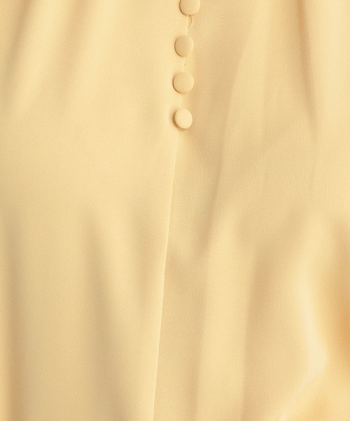 Andemiu(アンデミュウ)の「スタンドラッフルブラウス197857(シャツ/ブラウス・レディース・ネイビー/ホワイト/ライトグリーン/ライトイエロー・FREE)」の13枚目の写真