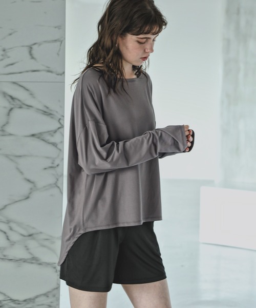 aity(アイティ)の「オフショルダー&ショートパンツ 長袖ラッシュガード上下セットアップ レディース(ラッシュガード・レディース・カーキ/モカ/その他2/その他4/その他3/ブラック/その他1/チャコール・L~LL/M~L)」の8枚目の写真