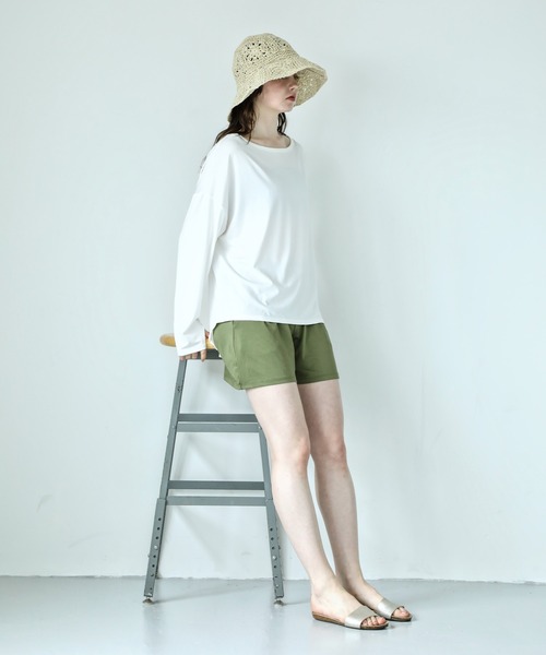 aity(アイティ)の「オフショルダー&ショートパンツ 長袖ラッシュガード上下セットアップ レディース(ラッシュガード・レディース・カーキ/モカ/その他2/その他4/その他3/ブラック/その他1/チャコール・L~LL/M~L)」の15枚目の写真