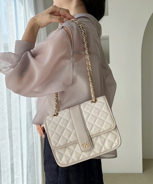 one after another NICE CLAUP（ワンアフターアナザーナイスクラップ）の「NCエンブレム付き/キルティングバックショルダーバック（ショルダーバッグ・レディース・ピンク/アイボリー/ブラック・FREE）」の4枚目の写真