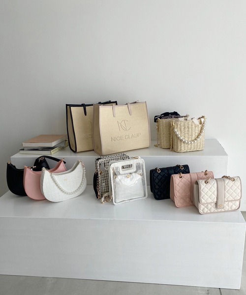 one after another NICE CLAUP（ワンアフターアナザーナイスクラップ）の「NCエンブレム付き/キルティングバックショルダーバック（ショルダーバッグ・レディース・ピンク/アイボリー/ブラック・FREE）」の11枚目の写真