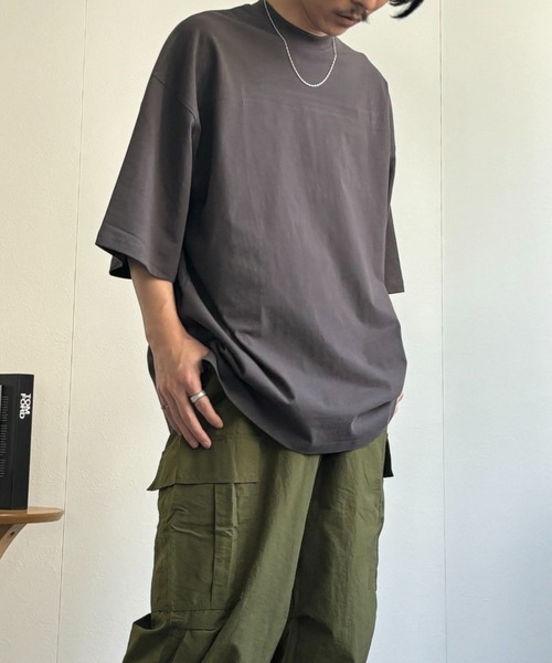 CREARE -LINO-(クレアーレリノ)の「【USAコットン】ヘビーウエイト オーバーサイズ ビック フットボール ルーズ Tシャツ<ユニセックス>(Tシャツ/カットソー・メンズ・アイボリー/ブラック/ホワイト/ネイビー/チャコールグレー/ブラウン/ブラック系その他・L/XL/M)」の20枚目の写真