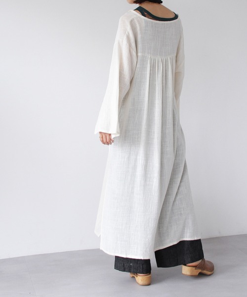 Crisp（クリスプ）の「リボンガーゼカフタンワンピース（ワンピース・レディース・アイボリー/レッド・FREE）」の4枚目の写真