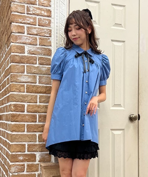 axes femme(アクシーズファム)の「パフスリーブシャツチュニ(チュニック・レディース・ブルー/ブラック/キナリ・MEDIUM)」の17枚目の写真