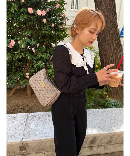 JUMELLE（ジュメロ）の「【スウェットやニットにも！】ロゴ付け襟（付け襟・レディース・ホワイト/ブラック・FREE）」の9枚目の写真