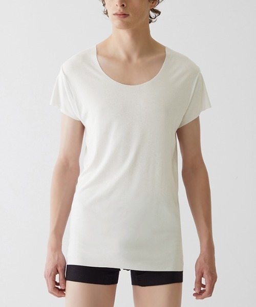 GUNZE（グンゼ）の「ADVANCE LABEL/アドバンスレーベル　半袖クルーネック CUT OFF 持続消臭（インナーウェア/肌着・メンズ・ネイビー/カーキ/ライトブラウン/ブラック/ナチュラル/ホワイト/ブラウン/ライトグレー/ベージュ系その他・LARGE/MEDIUM/SMALL/X-LARGE）」の6枚目の写真