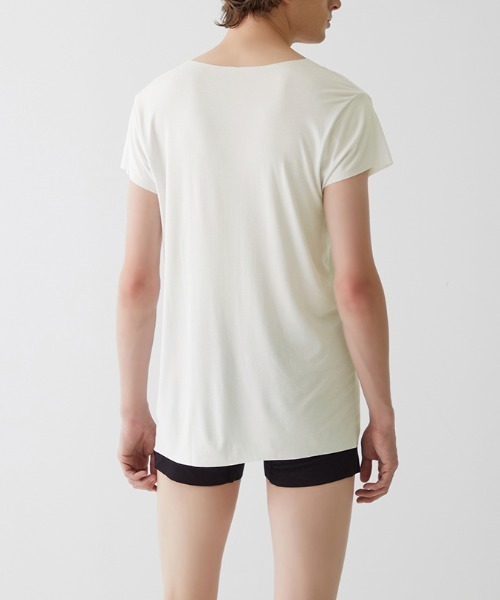 GUNZE（グンゼ）の「ADVANCE LABEL/アドバンスレーベル　半袖クルーネック CUT OFF 持続消臭（インナーウェア/肌着・メンズ・ネイビー/カーキ/ライトブラウン/ブラック/ナチュラル/ホワイト/ブラウン/ライトグレー/ベージュ系その他・LARGE/MEDIUM/SMALL/X-LARGE）」の14枚目の写真