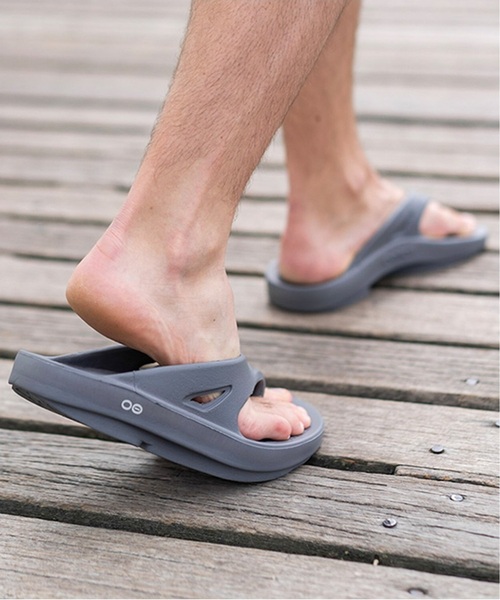 OOFOS(ウーフォス)の「《追加》【OOFOS / ウーフォス】Ooriginal(サンダル・メンズ・ブラック/グレー/ベージュ・70/80/90/100)」の5枚目の写真