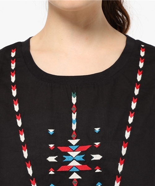 CIAOPANIC（チャオパニック）の「【Ciaopanic】　綿ボイル刺繍T（Tシャツ/カットソー・レディース・ホワイト/ブラック・FREE）」の6枚目の写真