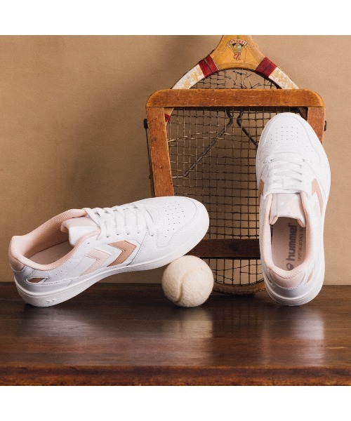 hummel(ヒュンメル)の「hummel/ヒュンメル ST. POWER PLAY WMNS/ST.パワープレー ウィメンズ(スニーカー・レディース・ホワイト×パープル/ホワイト×グリーン/ホワイト×ピンク/ホワイト系その他/ホワイト系その他3/ホワイト系その他2/ホワイト×グレー/ホワイト系その他4/ホワイト×ブルー・23cm/24cm/25cm/22.5㎝/22.5cm/25.5cm/22.5)」の6枚目の写真