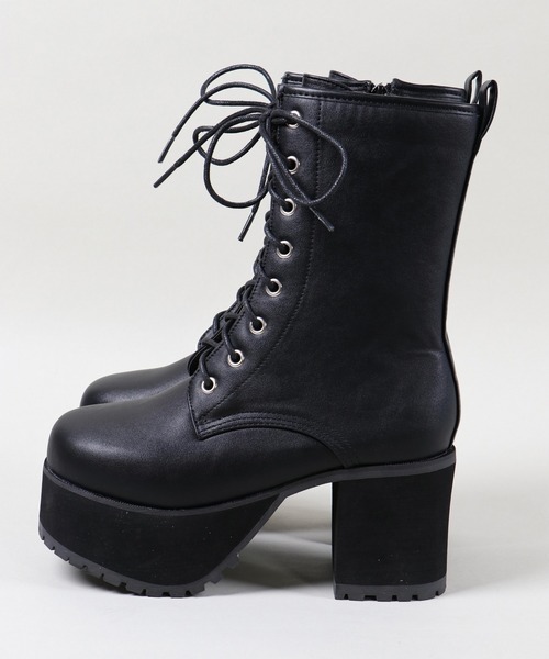 SPINNS(スピンズ)の「フェイクレザーレースアップ厚底シューズ(ブーツ・レディース・ブラック・M/L/LL)」の5枚目の写真