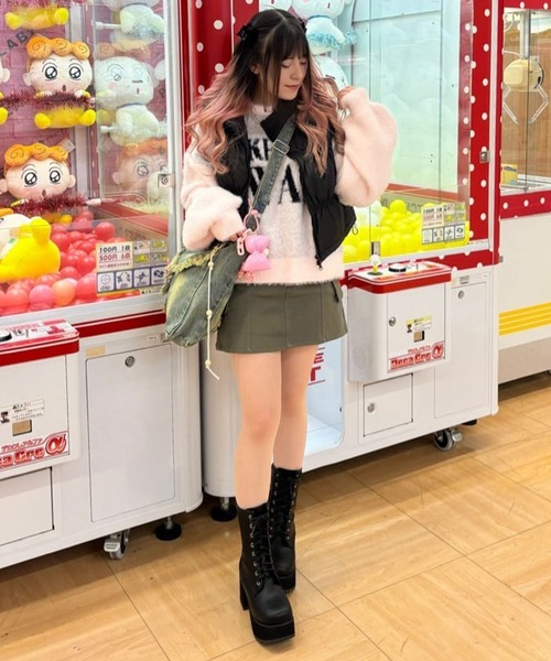 SPINNS(スピンズ)の「フェイクレザーレースアップ厚底シューズ(ブーツ・レディース・ブラック・M/L/LL)」の19枚目の写真