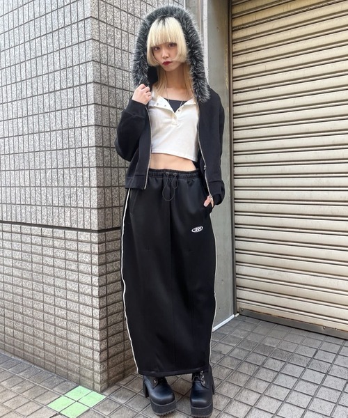 SPINNS(スピンズ)の「フェイクレザーレースアップ厚底シューズ(ブーツ・レディース・ブラック・M/L/LL)」の17枚目の写真