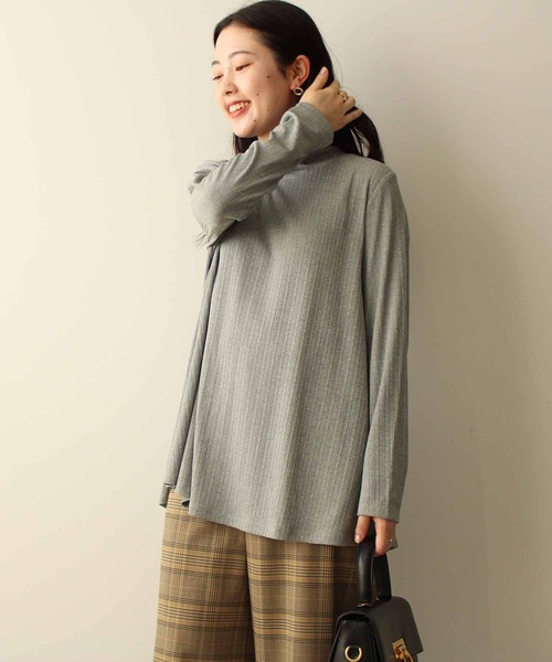 leswel(レスウェル)の「【L~5L 大きいサイズ】ランダムテレコ ボトルネック カットソー(Tシャツ/カットソー・レディース・ブラック/グレー/ブルー・4L/5L/L/3L/LL)」の1枚目の写真