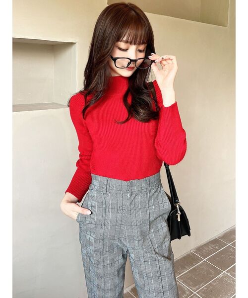 RESEXXY（リゼクシー）の「ハイネックベーシックニットトップス（ニット/セーター・レディース・ブラック/ホワイト/チャコールグレー/その他1/レッド・FREE）」の10枚目の写真