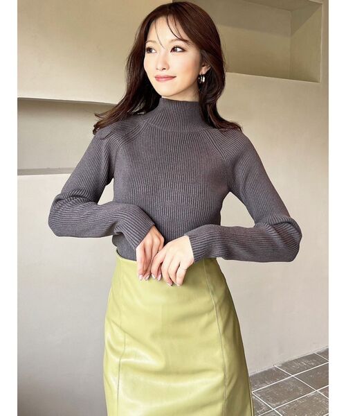 RESEXXY（リゼクシー）の「ハイネックベーシックニットトップス（ニット/セーター・レディース・ブラック/ホワイト/チャコールグレー/その他1/レッド・FREE）」の12枚目の写真