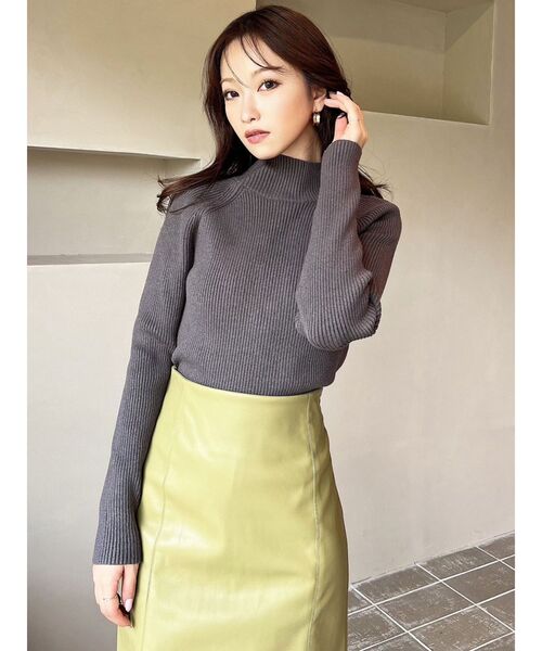 RESEXXY（リゼクシー）の「ハイネックベーシックニットトップス（ニット/セーター・レディース・ブラック/ホワイト/チャコールグレー/その他1/レッド・FREE）」の13枚目の写真