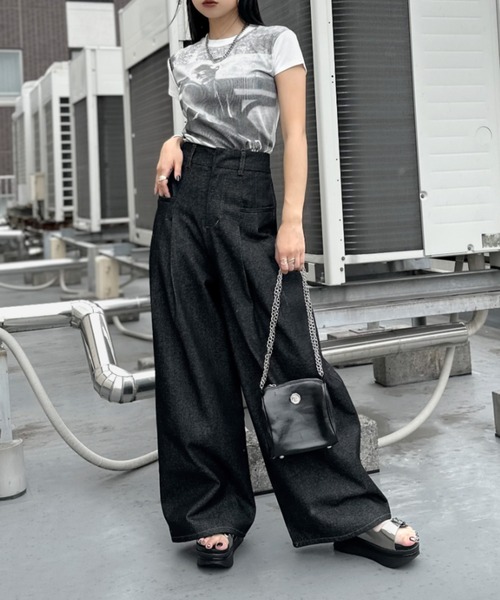 LVEU.（ラブユ.）の「【LVEU.】ハイウエストダブルタックワイドデニム / ボトムス デニム パンツ ハイウエスト ワイド タック ワンウォッシュ ブラック（デニムパンツ・レディース・ブラック・FREE）」の4枚目の写真