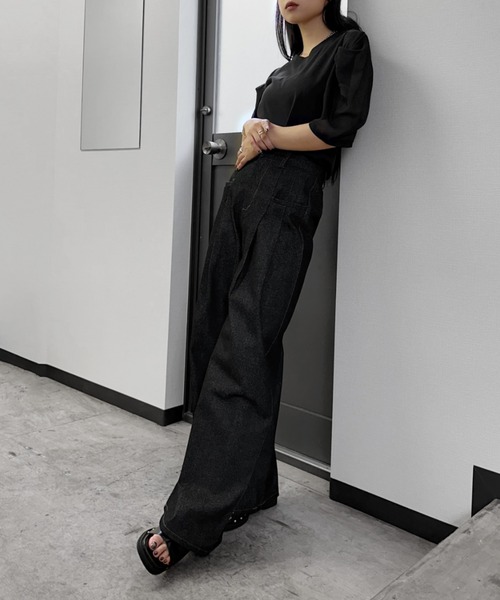 LVEU.（ラブユ.）の「【LVEU.】ハイウエストダブルタックワイドデニム / ボトムス デニム パンツ ハイウエスト ワイド タック ワンウォッシュ ブラック（デニムパンツ・レディース・ブラック・FREE）」の5枚目の写真